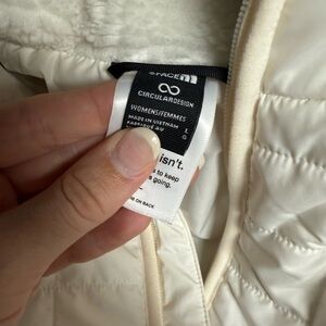 The North Face Women's Cream Puffer Jacket